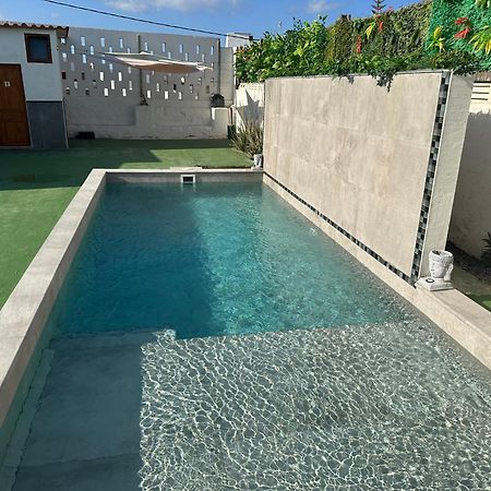 Gasthaus Valtisya Pool And Airport Telde Exterior foto